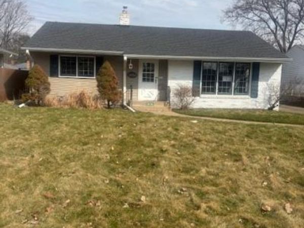 1656 Hazel Street N, Saint Paul, MN 55119