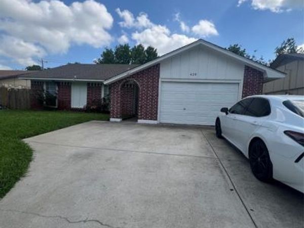 420 Price Drive , Lewisville, TX 75067