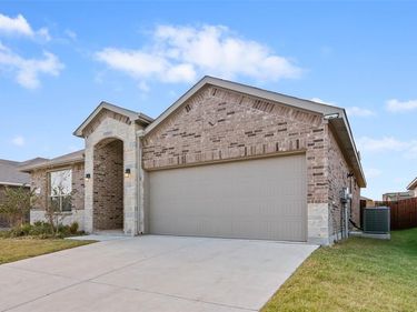 15713 Euston Terrace, Fort Worth, TX 76247