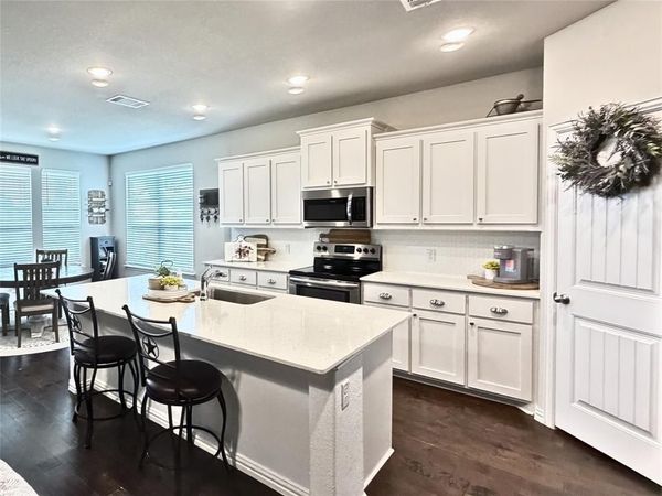 140 Spring Creek Circle, Paradise, TX 76073