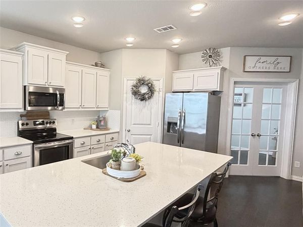 140 Spring Creek Circle, Paradise, TX 76073