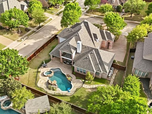 781 Lark Street, Lantana, TX 76226