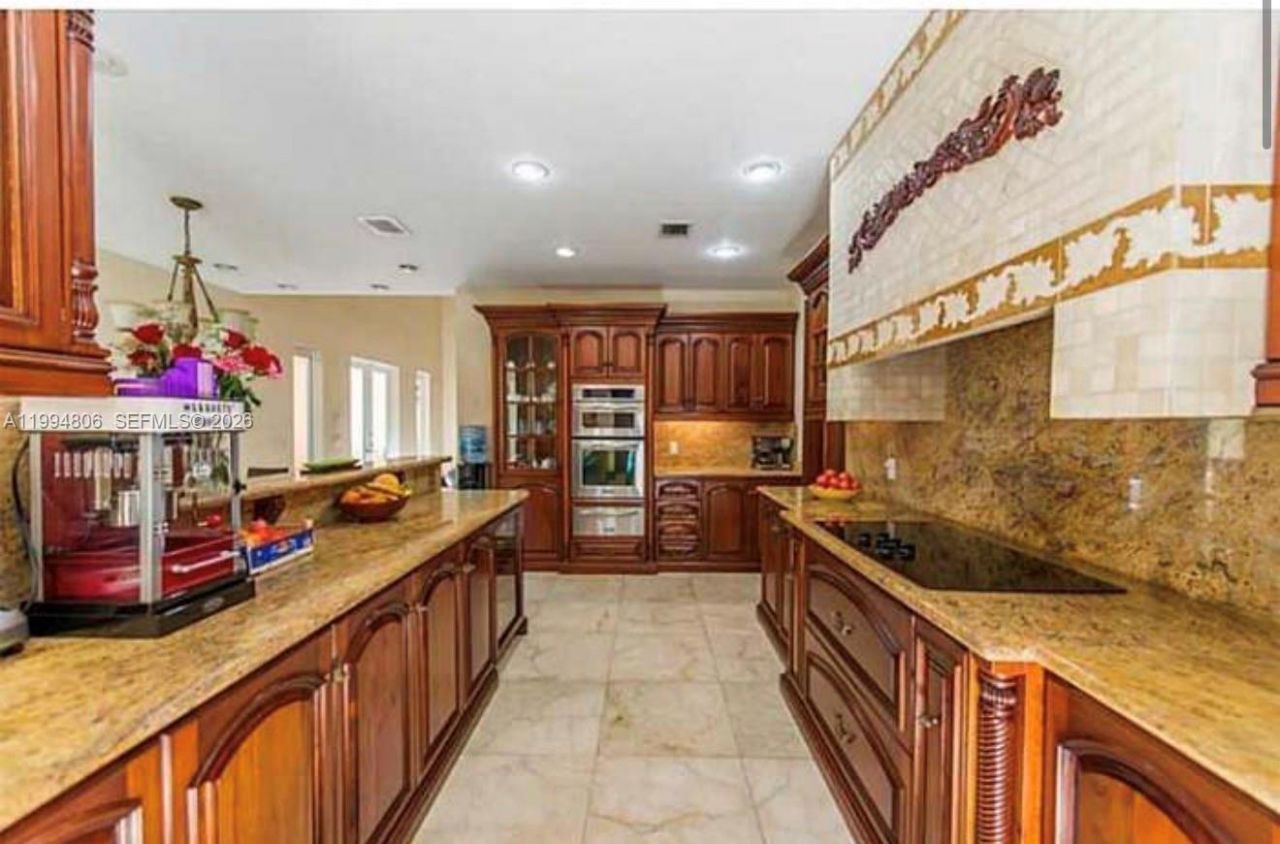 3630 Justison Rd, Miami, FL 33133 Photo