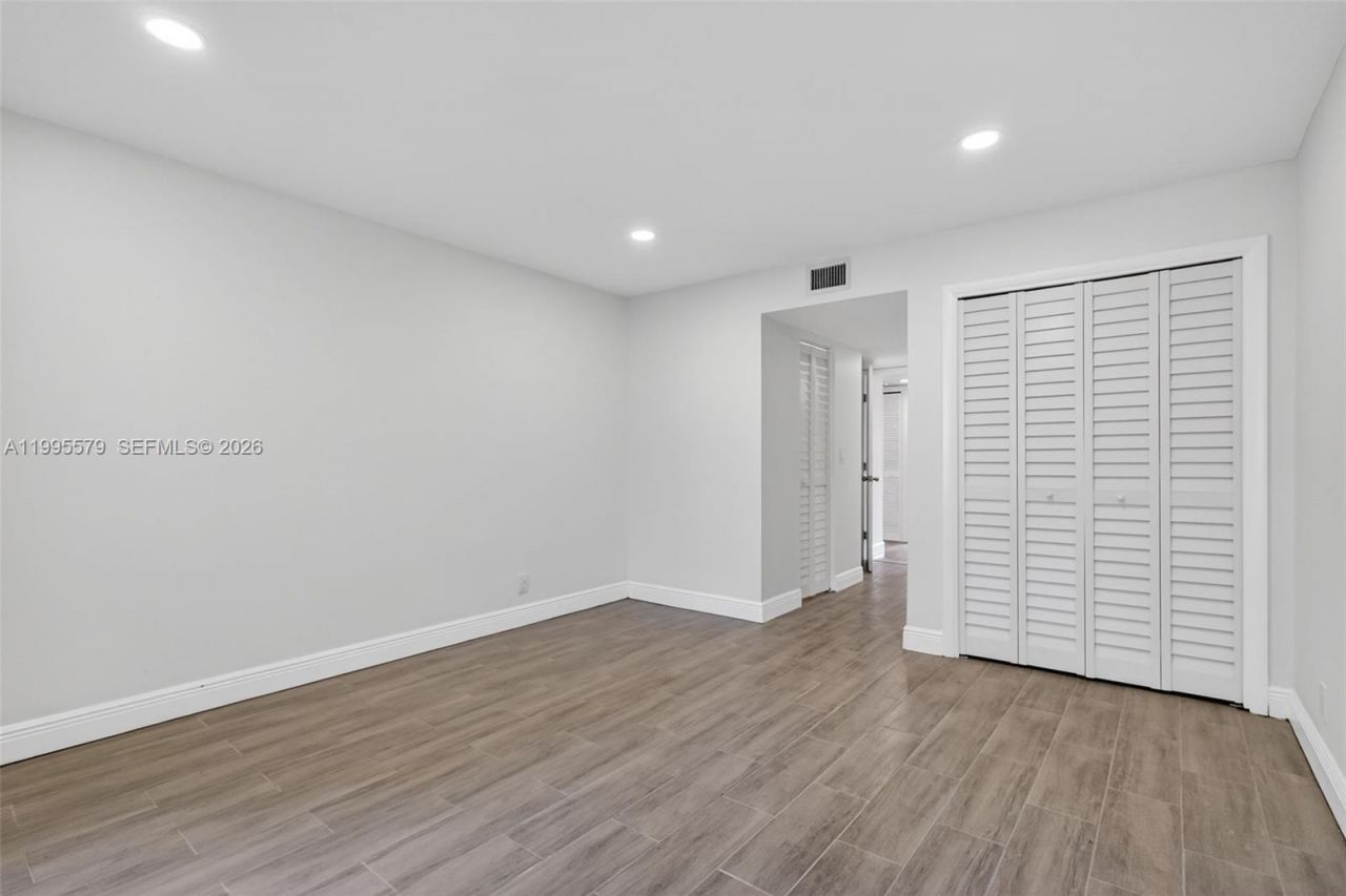 275 Gate Rd, Unit 104, Hollywood, FL 33024 Photo