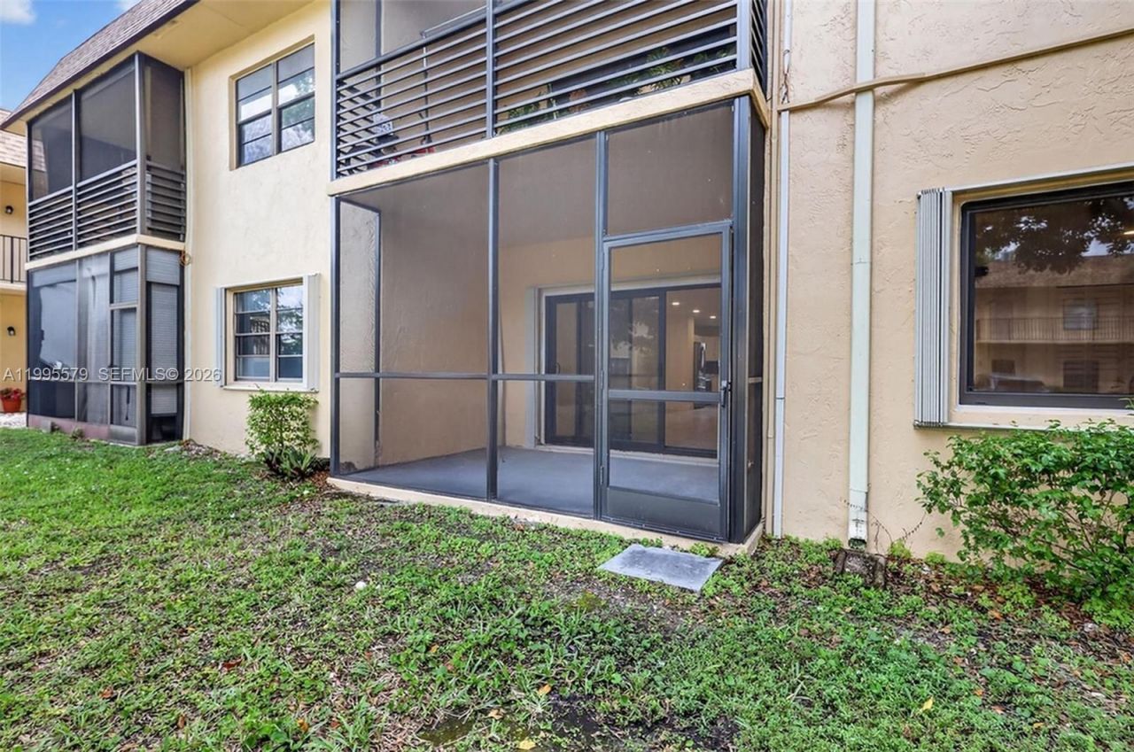 275 Gate Rd, Unit 104, Hollywood, FL 33024 Photo