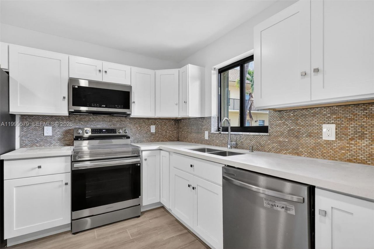 275 Gate Rd, Unit 104, Hollywood, FL 33024 Photo