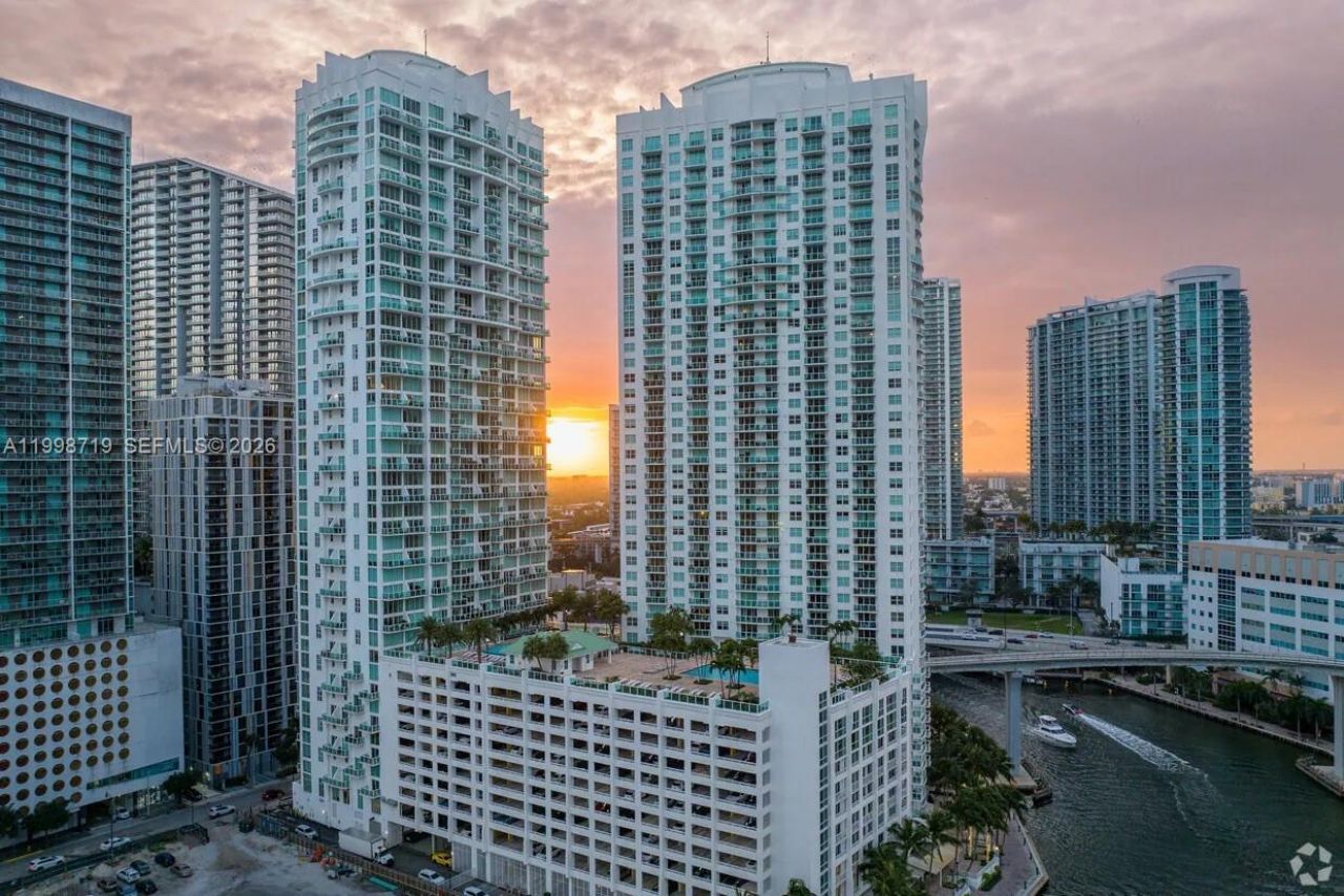 41 SE 5th St, Unit 1201, Miami, FL 33131 Photo