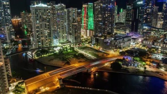 41 SE 5th St, Unit 1201, Miami, FL 33131 Photo