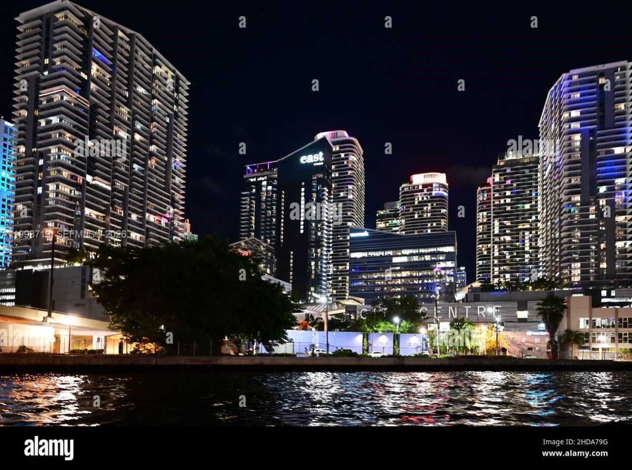 41 SE 5th St, Unit 1201, Miami, FL 33131 Photo