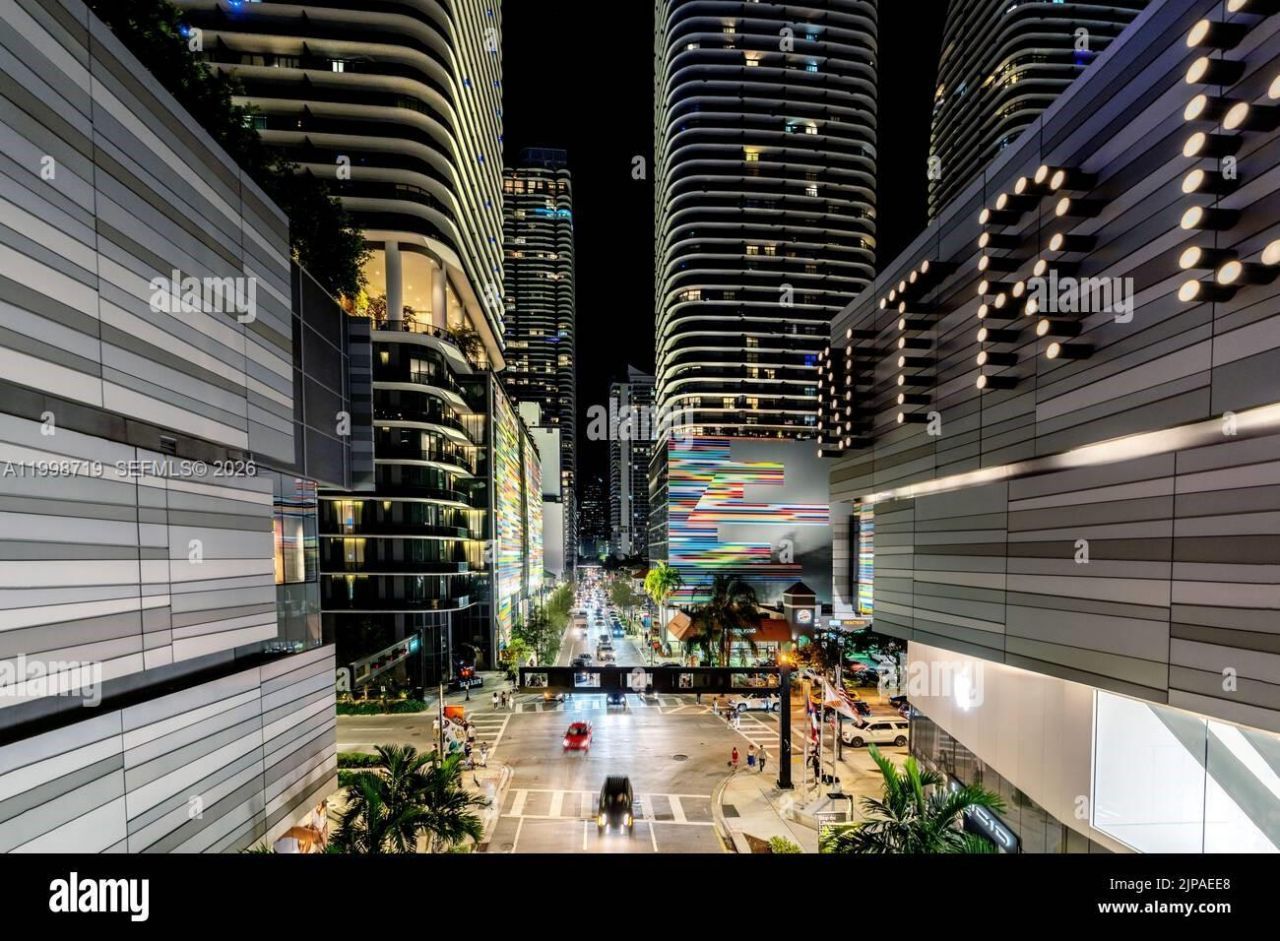 41 SE 5th St, Unit 1201, Miami, FL 33131 Photo