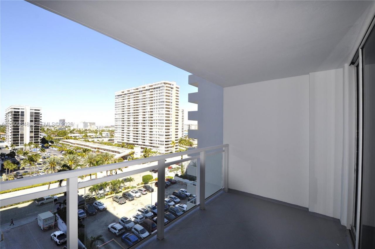 2030 S Ocean Dr, Unit 803, Hallandale Beach, FL 33009 Photo