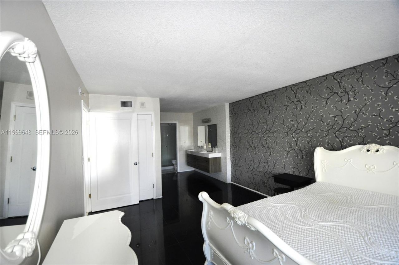 2030 S Ocean Dr, Unit 803, Hallandale Beach, FL 33009 Photo