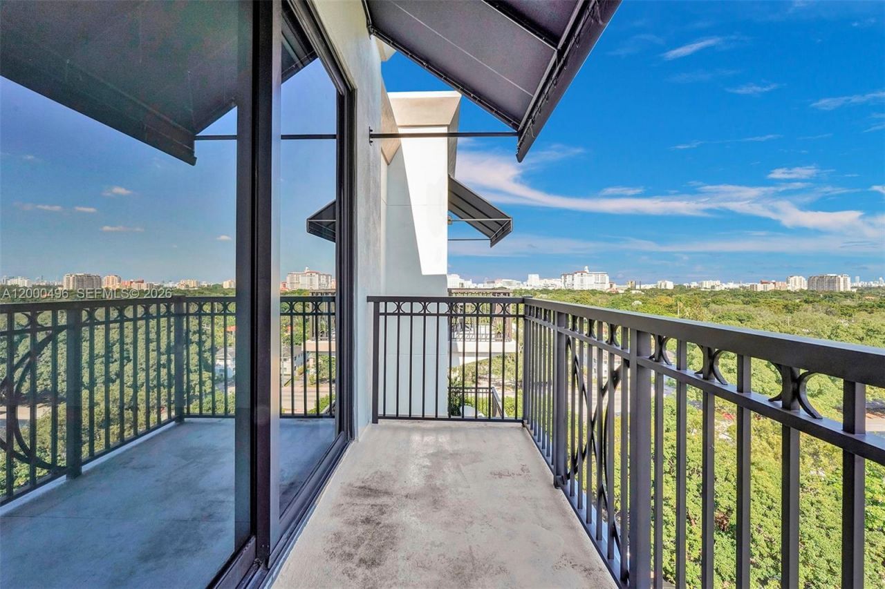 301 Altara Ave, Unit 832, Coral Gables, FL 33146 Photo