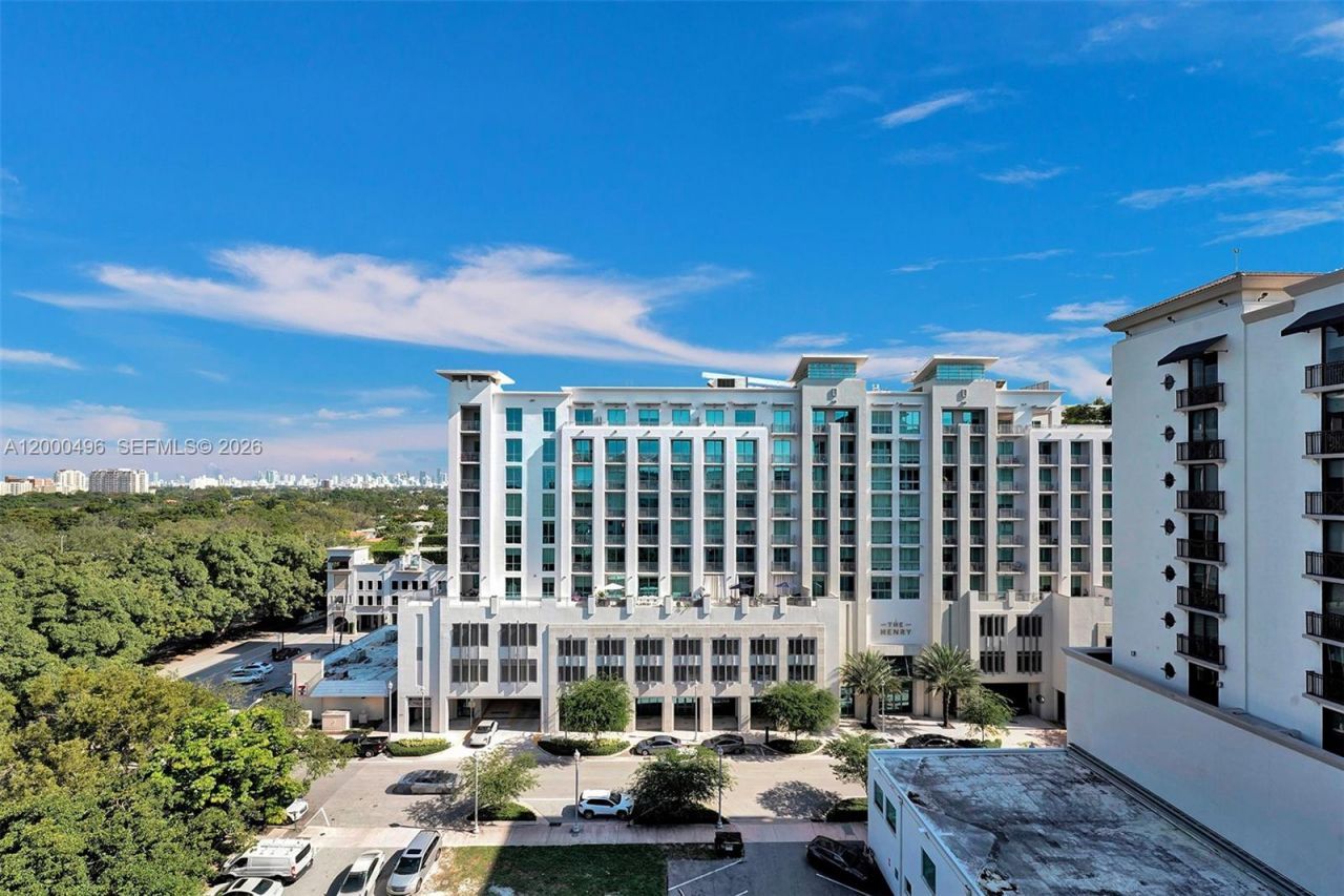 301 Altara Ave, Unit 832, Coral Gables, FL 33146 Photo