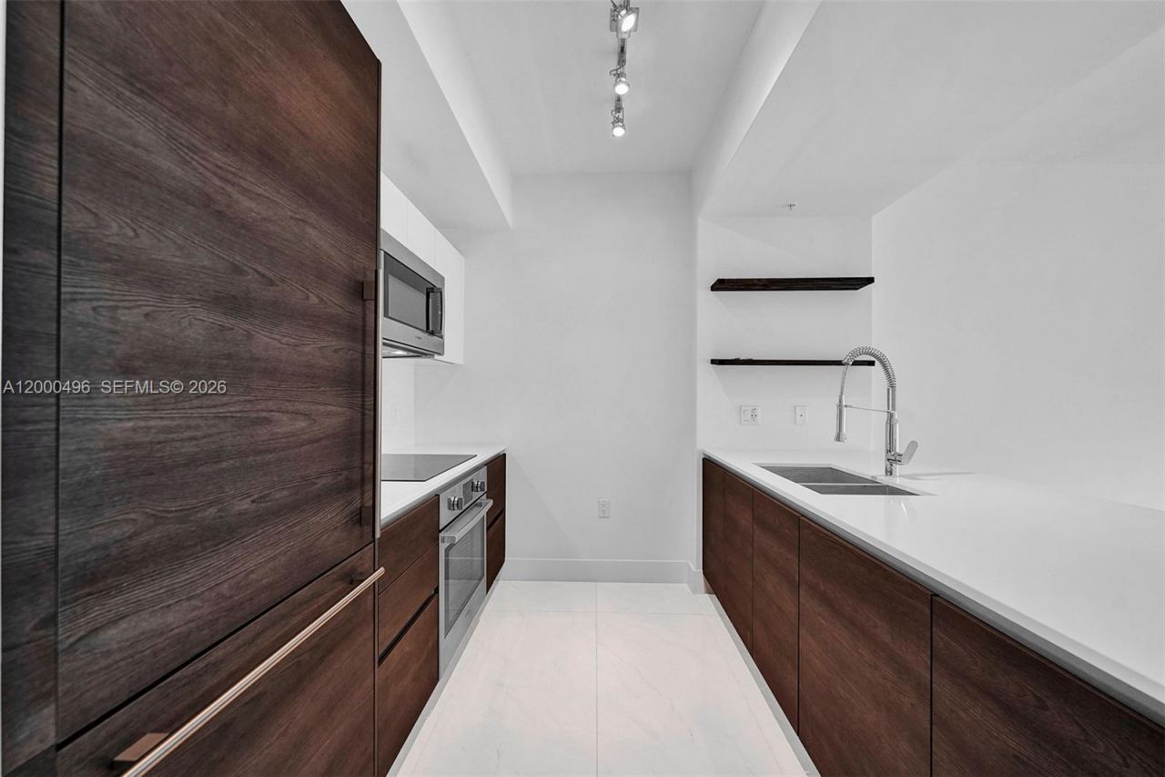 301 Altara Ave, Unit 832, Coral Gables, FL 33146 Photo