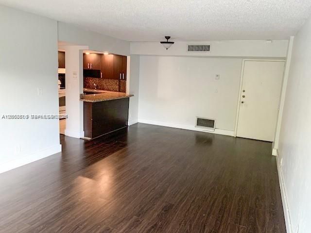 2715 Tigertail Ave, Unit 204, Miami, FL 33133 Photo