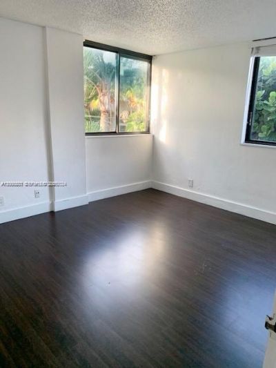 2715 Tigertail Ave, Unit 204, Miami, FL 33133 Photo