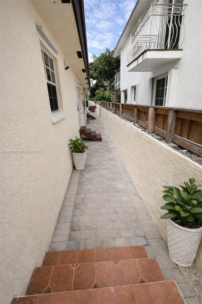 2471 NW 18th Ter, Unit A, Miami, FL 33125 Photo