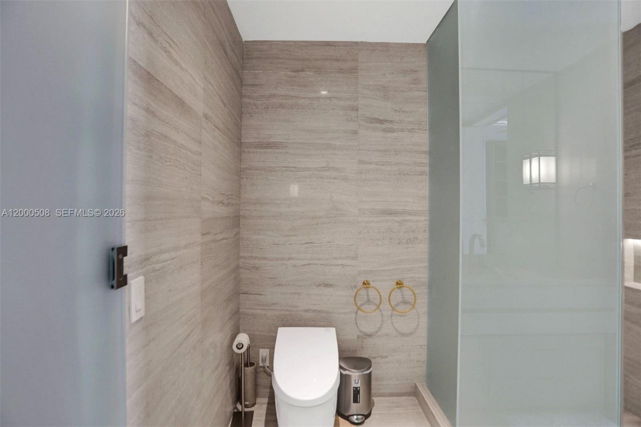 18975 Collins Ave, Unit 2001, Sunny Isles Beach, FL 33160 Photo