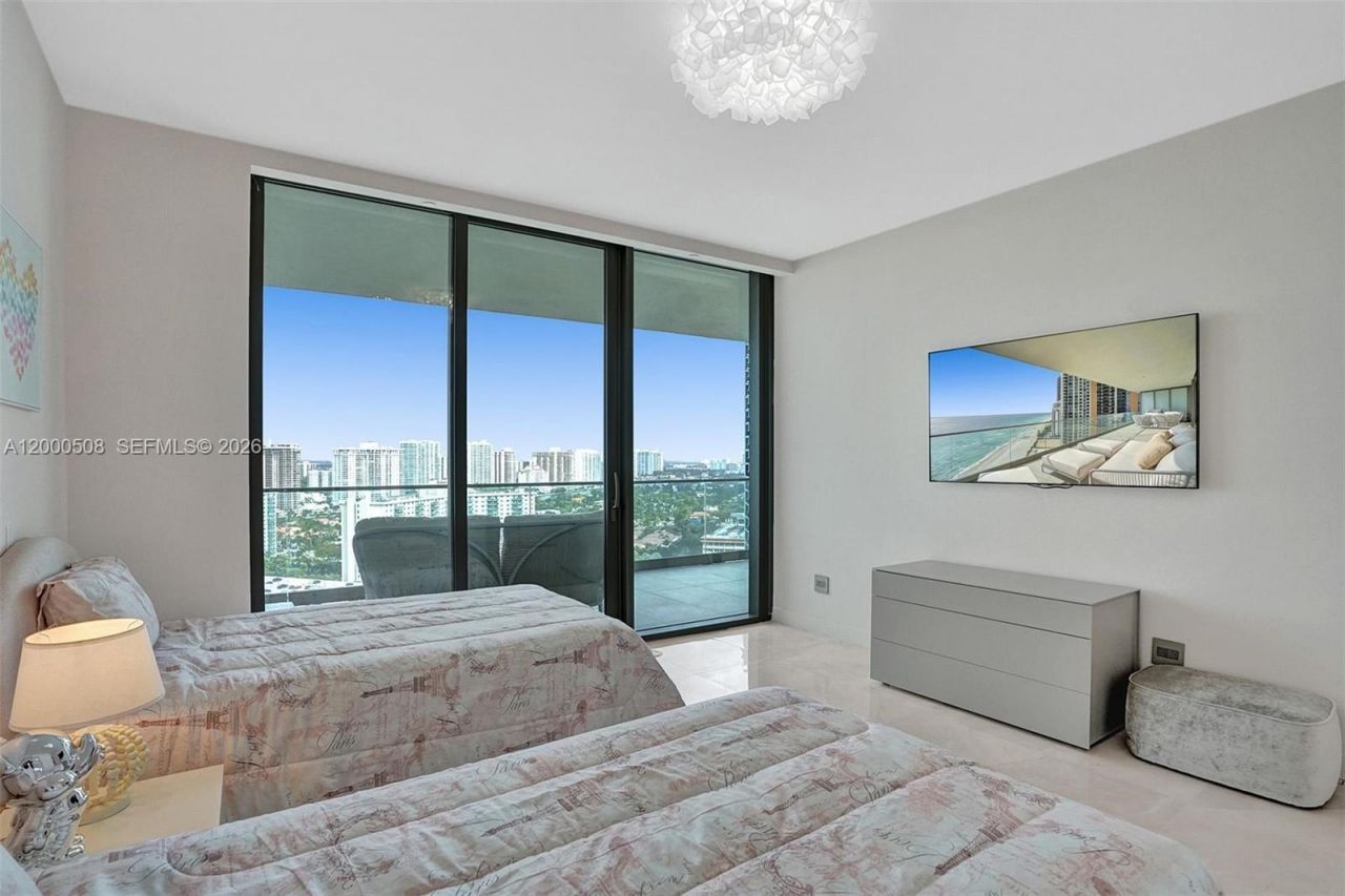 18975 Collins Ave, Unit 2001, Sunny Isles Beach, FL 33160 Photo