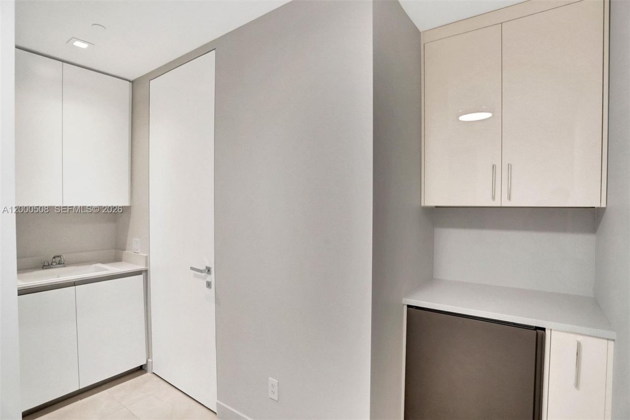 18975 Collins Ave, Unit 2001, Sunny Isles Beach, FL 33160 Photo