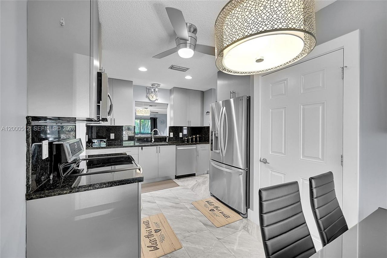 14664 Bonaire Boulevard, Unit 9-1, Delray Beach, FL 33446 Photo