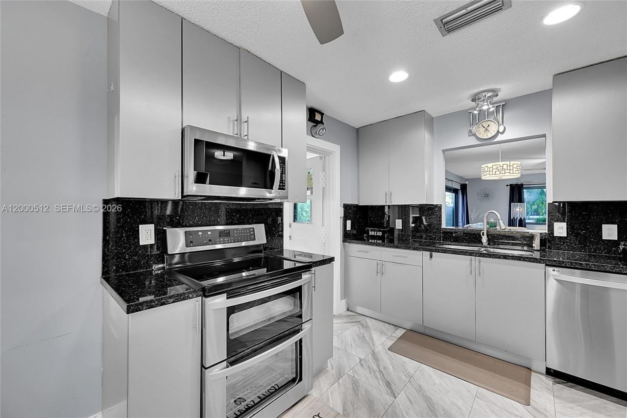 14664 Bonaire Boulevard, Unit 9-1, Delray Beach, FL 33446 Photo
