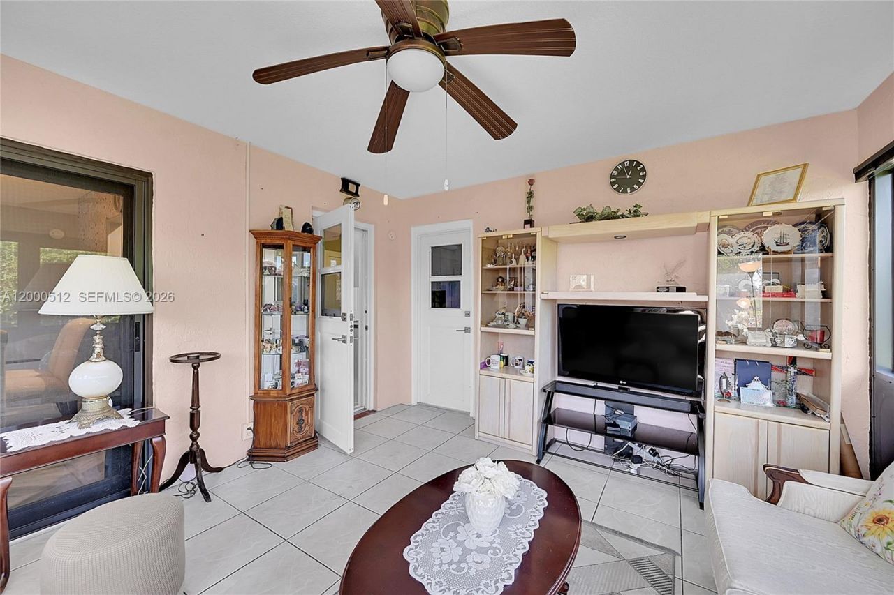 14664 Bonaire Boulevard, Unit 9-1, Delray Beach, FL 33446 Photo