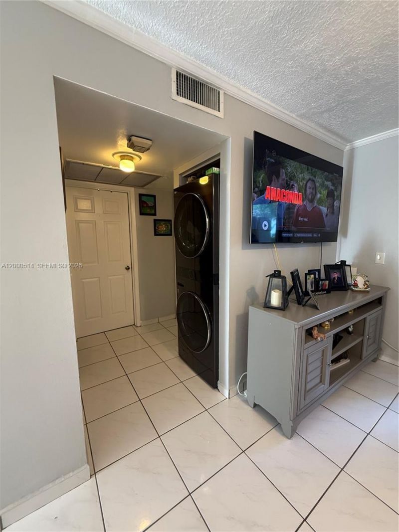 9716 Hammocks Blvd, Unit 101, Miami, FL 33196 Photo