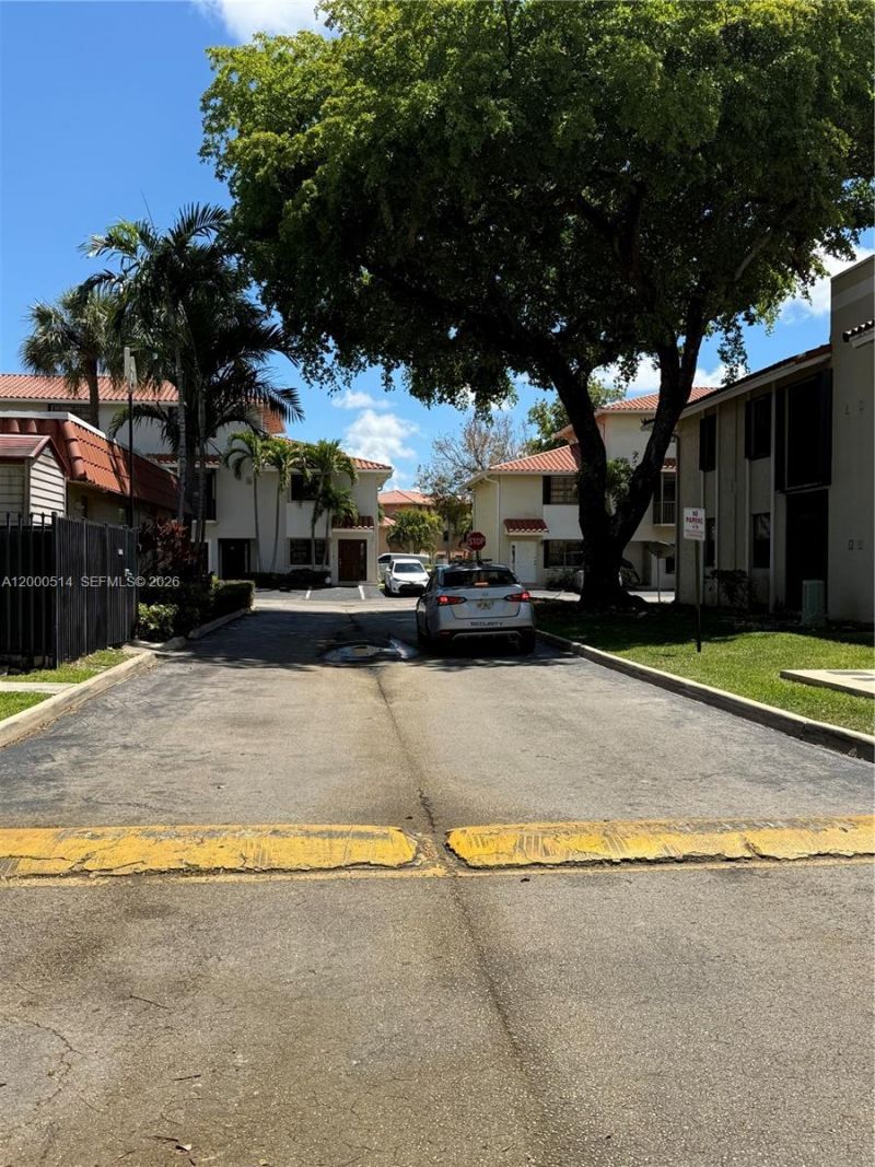 9716 Hammocks Blvd, Unit 101, Miami, FL 33196 Photo