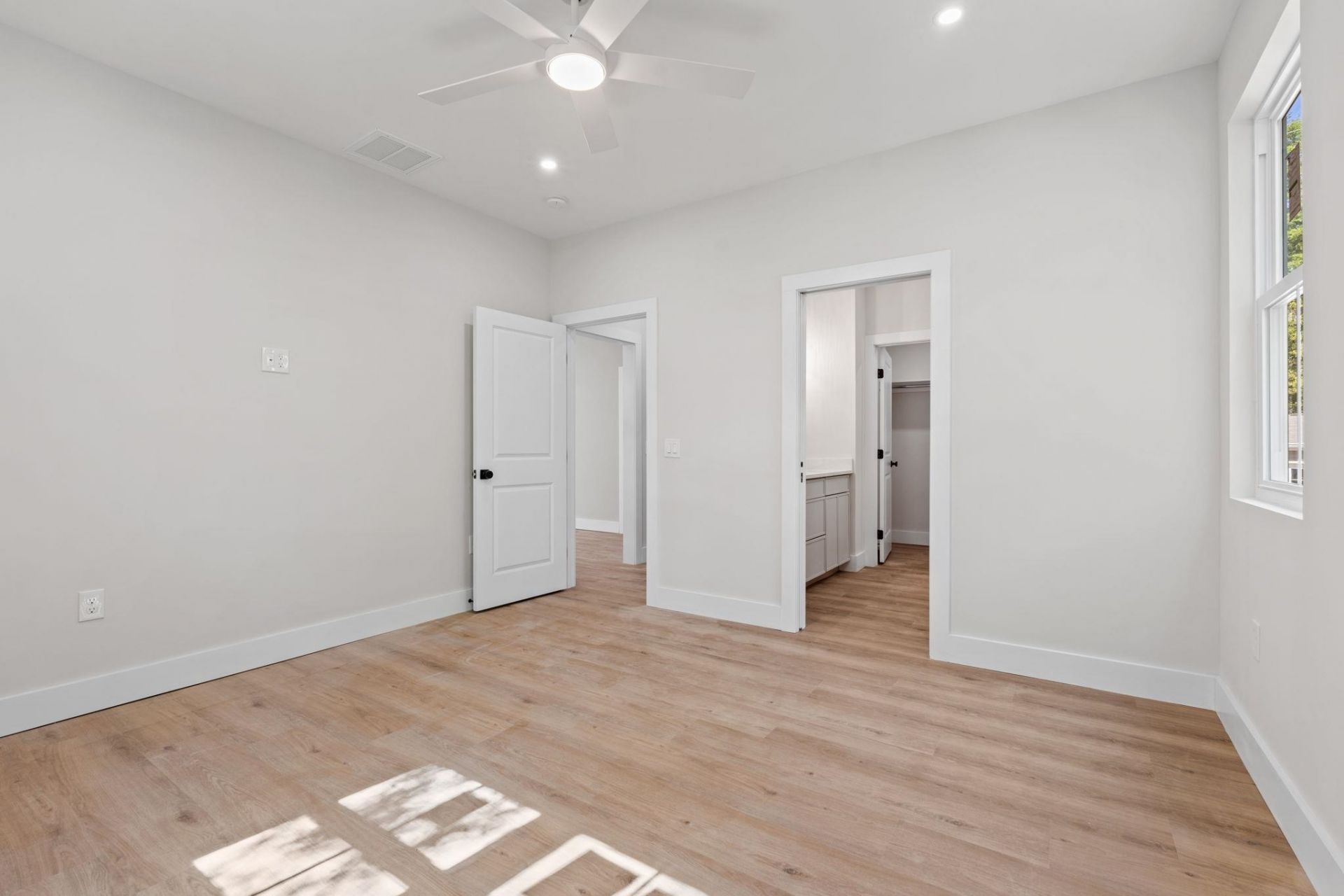 3821 Myrtle Dr. Photo 32