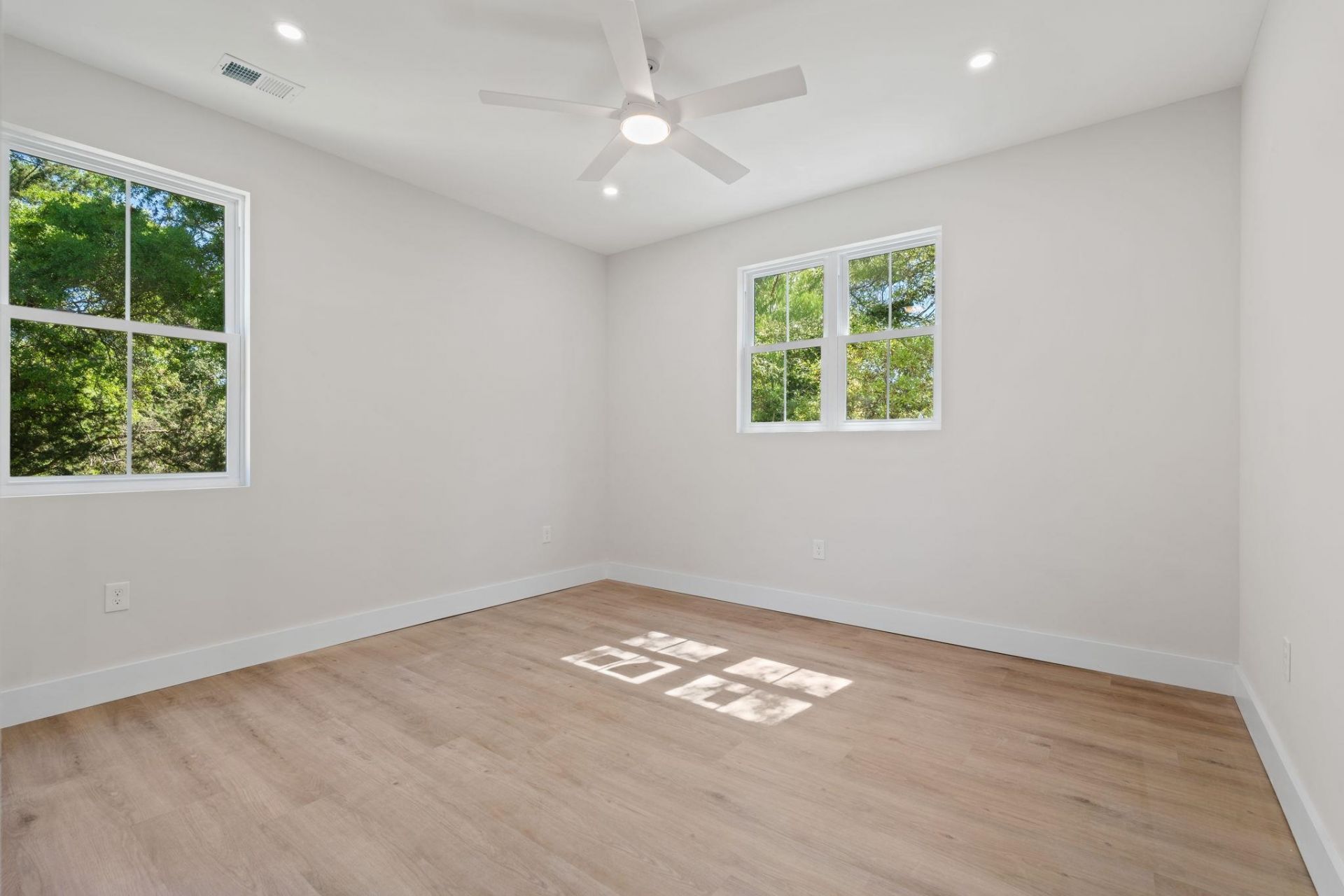 3821 Myrtle Dr. Photo 33