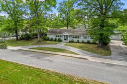 1301 Snowhill Dr. photo 4