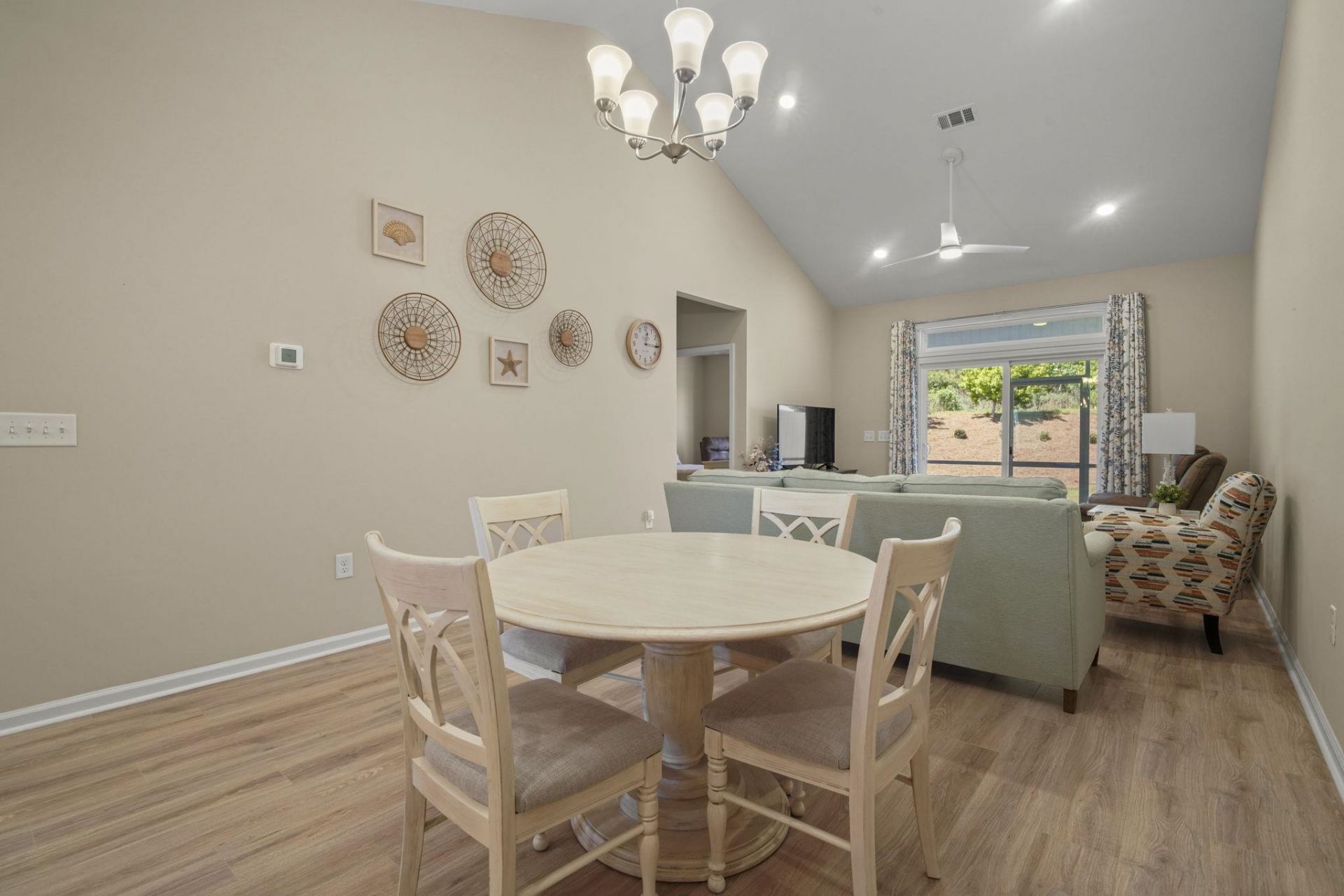 4045 Taranto Loop Photo 16