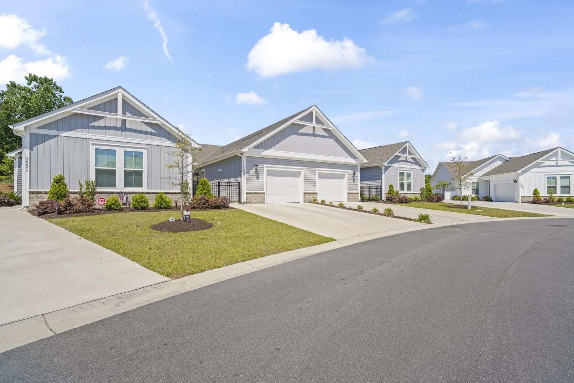 4045 Taranto Loop Photo 44