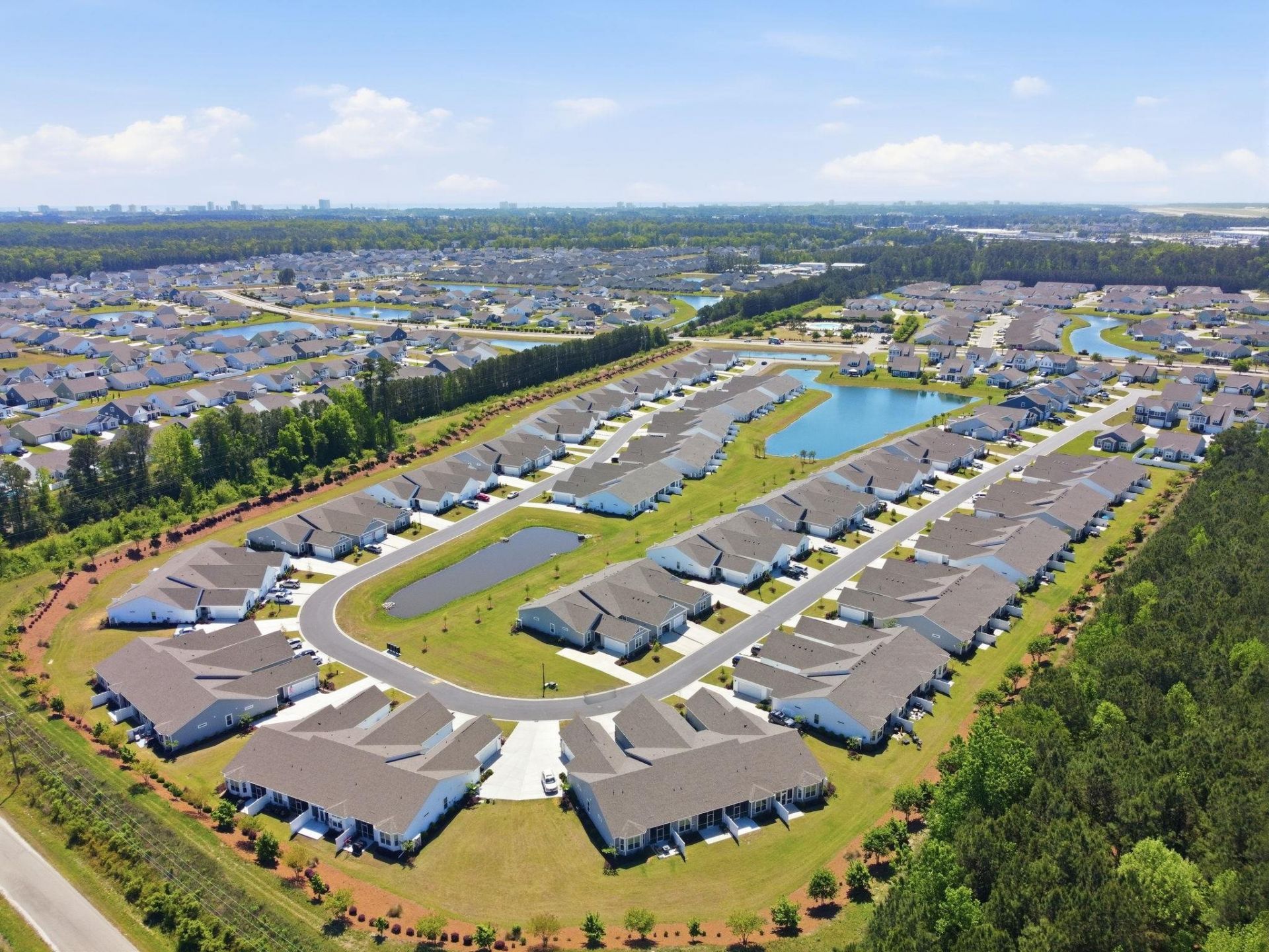 4045 Taranto Loop Photo 5