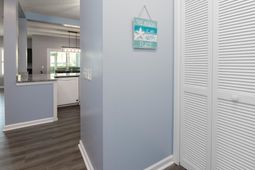 820 Castleford Circle photo 4