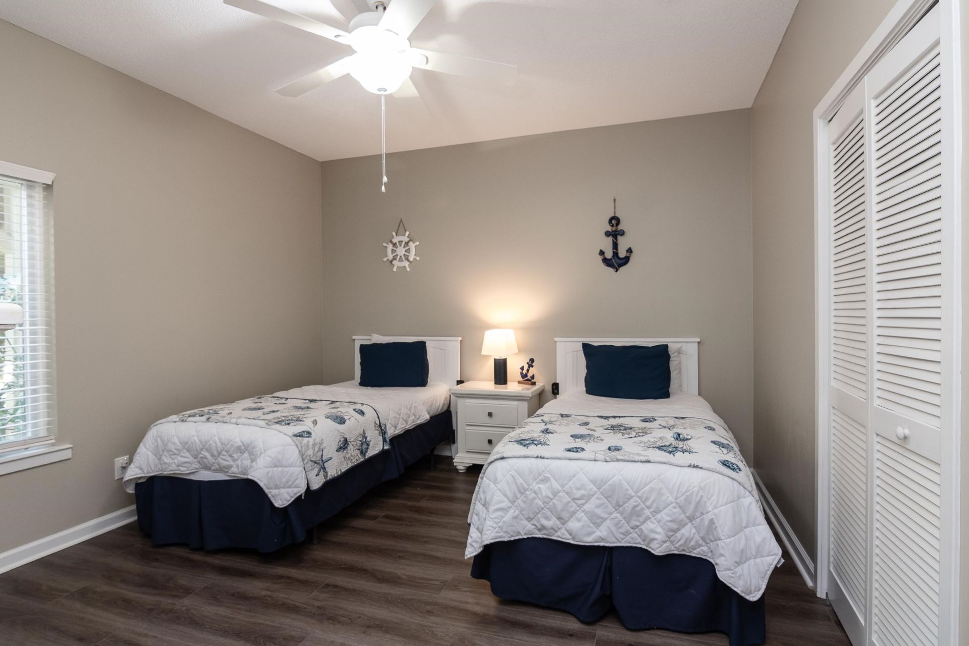 820 Castleford Circle Photo 31