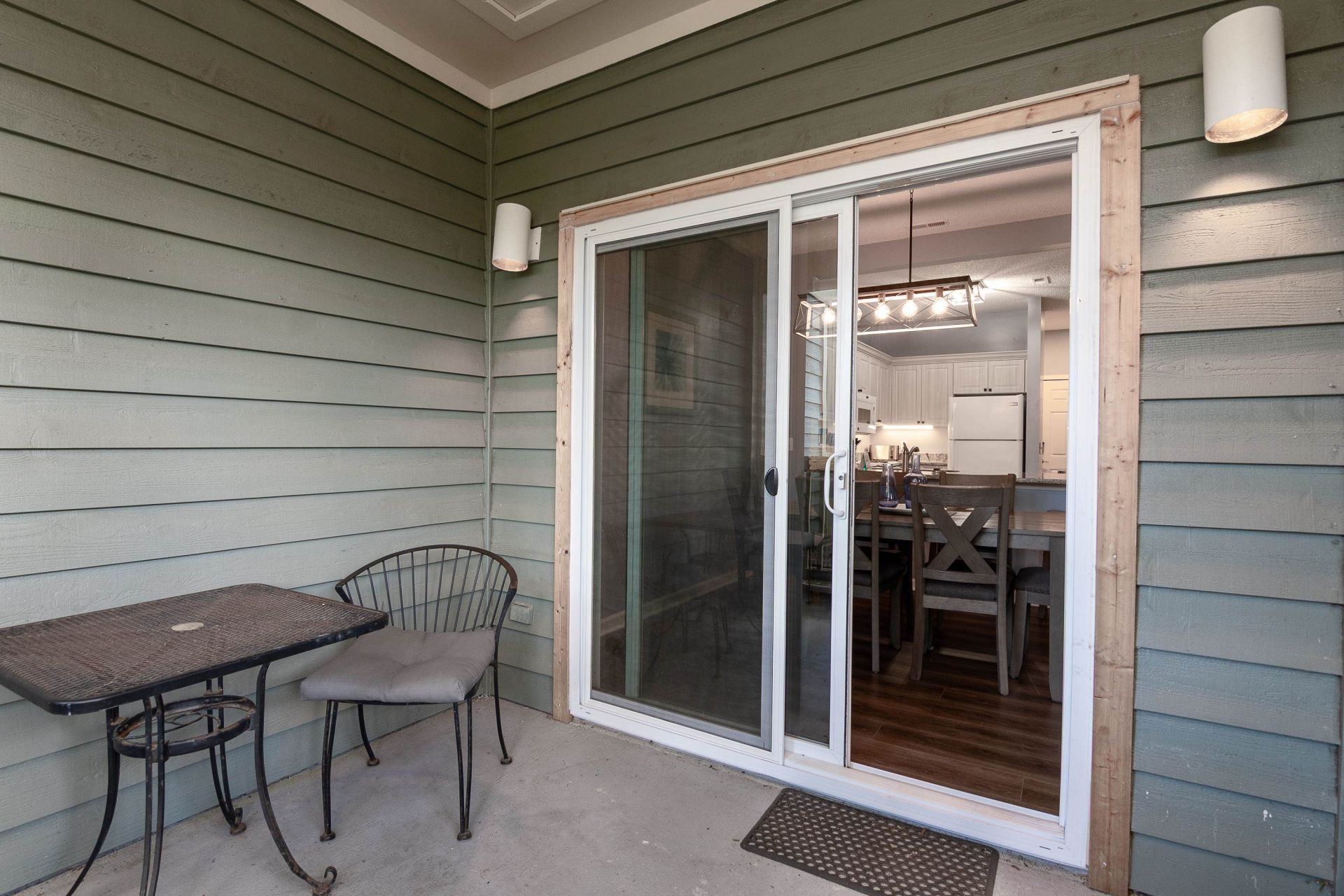 820 Castleford Circle Photo 35