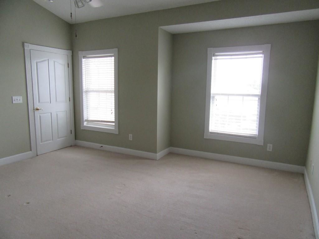 2241 Waterview Dr. Photo 12