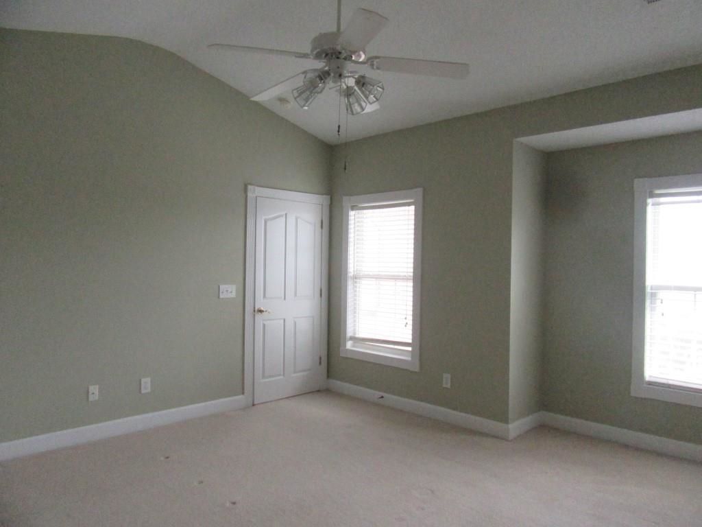 2241 Waterview Dr. Photo 13