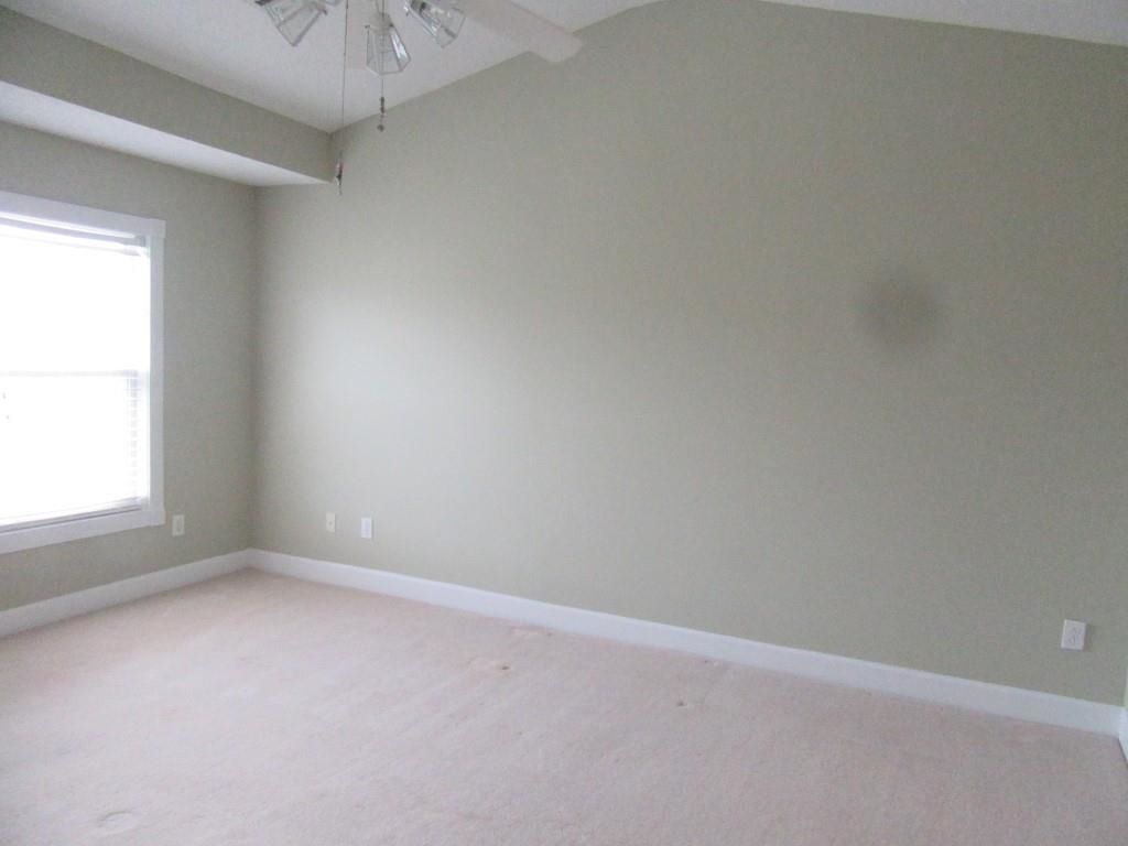 2241 Waterview Dr. Photo 15