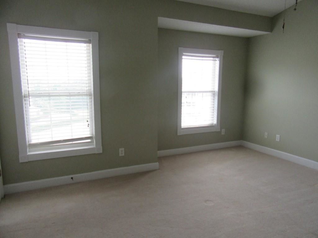 2241 Waterview Dr. Photo 16