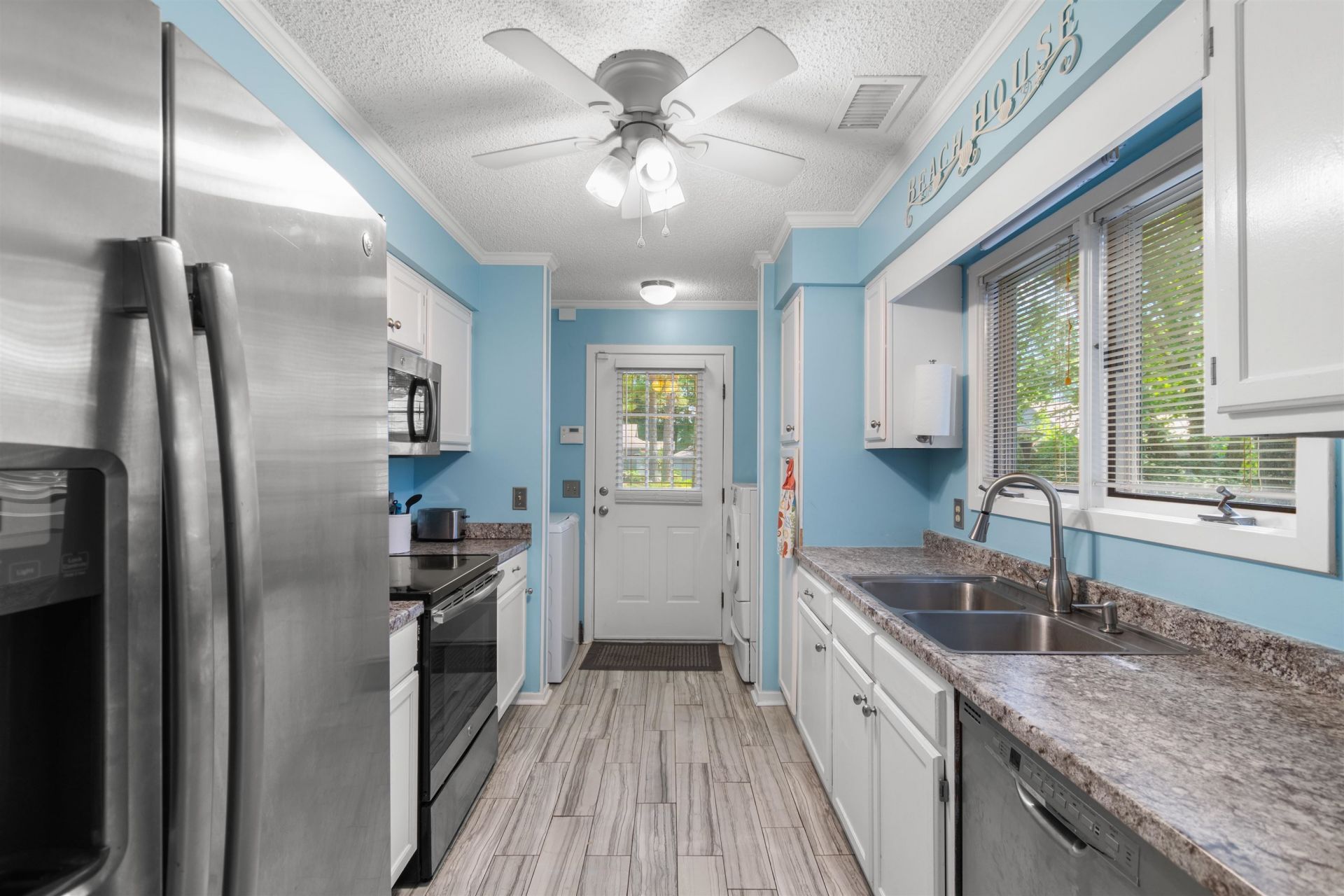 850 King James Ct. Photo 10