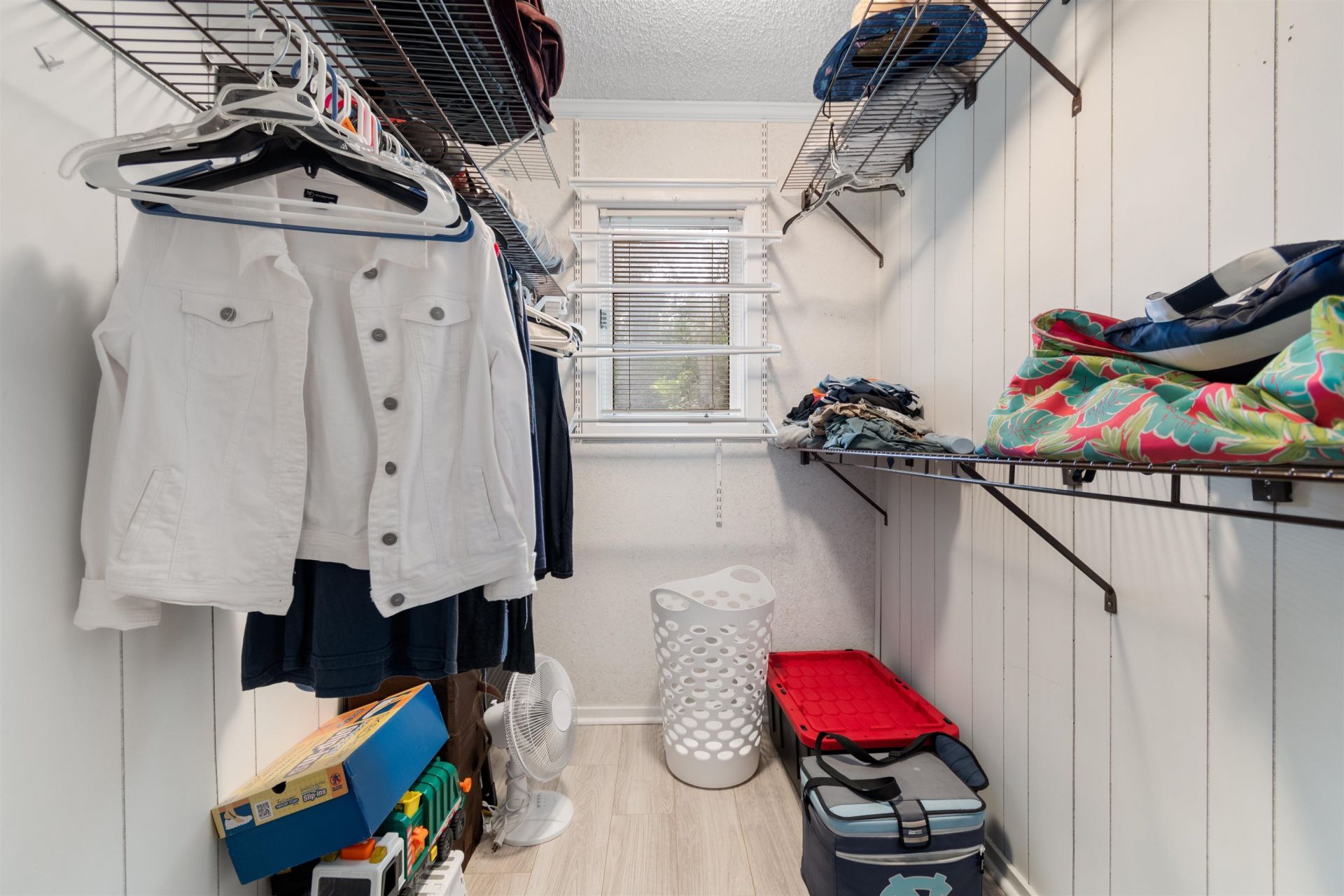 850 King James Ct. Photo 17