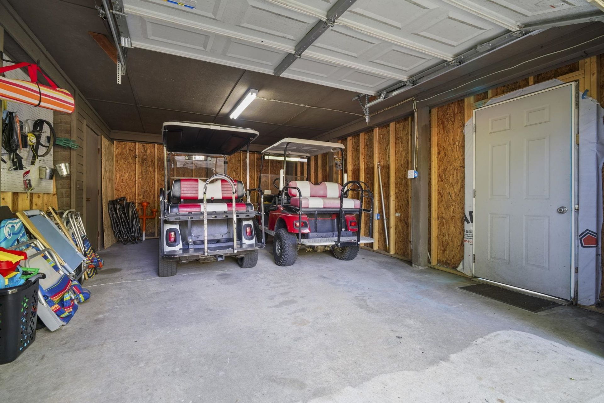 850 King James Ct. Photo 27