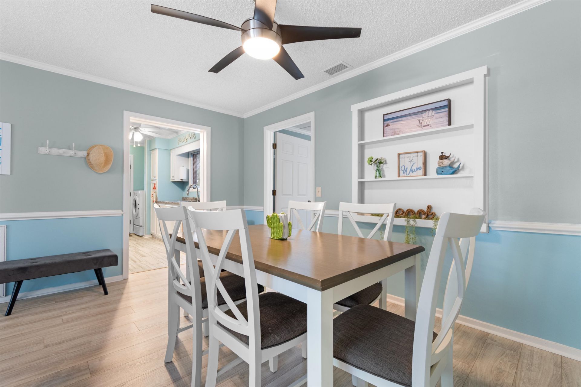 850 King James Ct. Photo 9