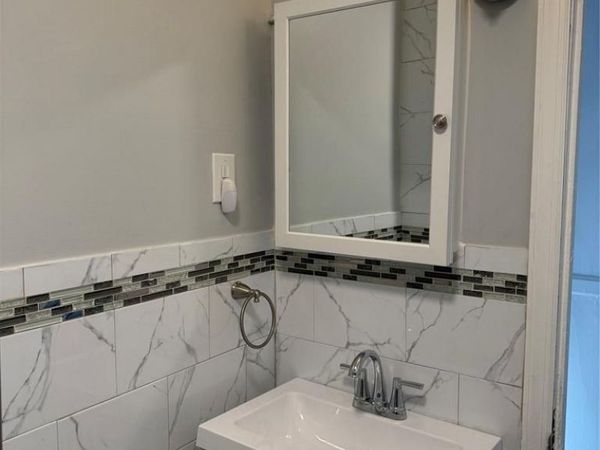 1207 Central Avenue, UNION CITY, NJ 07087