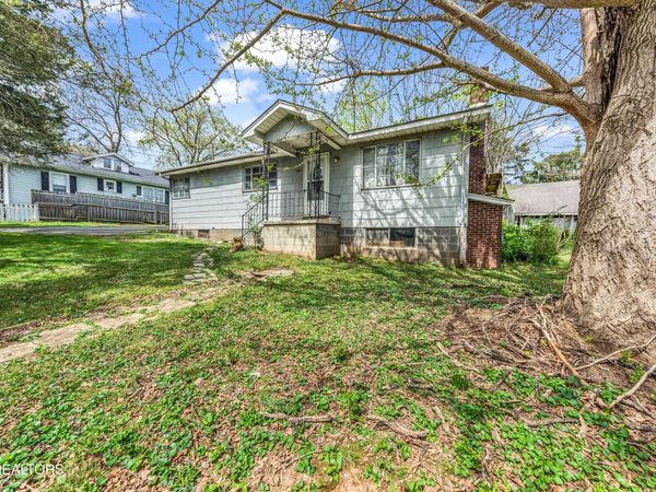 2909 Montbelle Drive, Knoxville, TN 37918