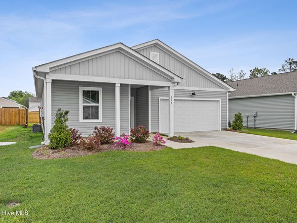 228 Ocean Pointe Boulevard SE, Unit 48, Bolivia, NC 28422